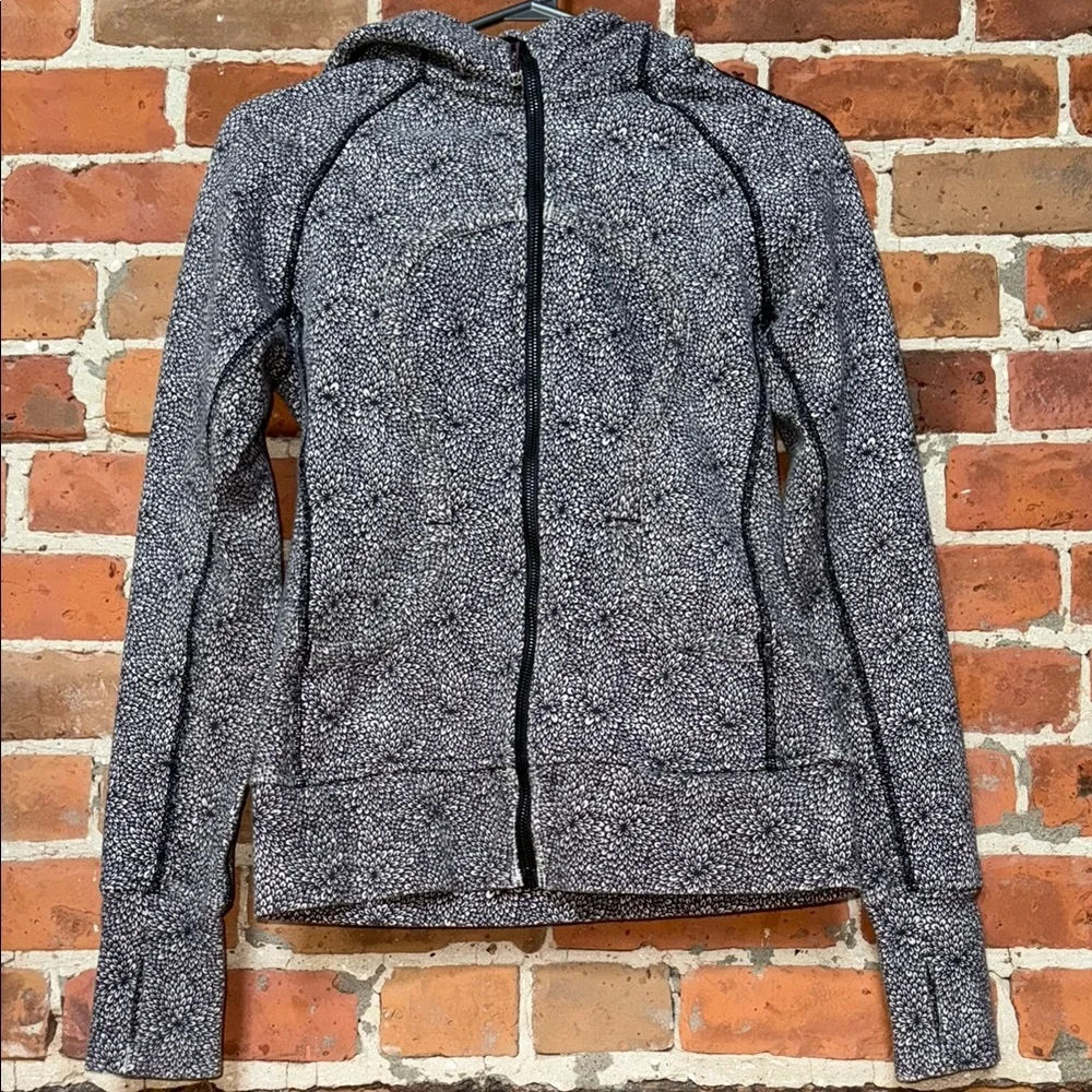 lululemon athletica Gray Scuba Hoodie Fleece Sweater - Picture 4 of 10